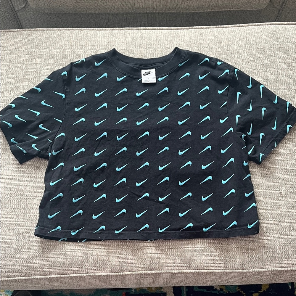 Nike Swoosh Print Oversized Cropped T-Shirt